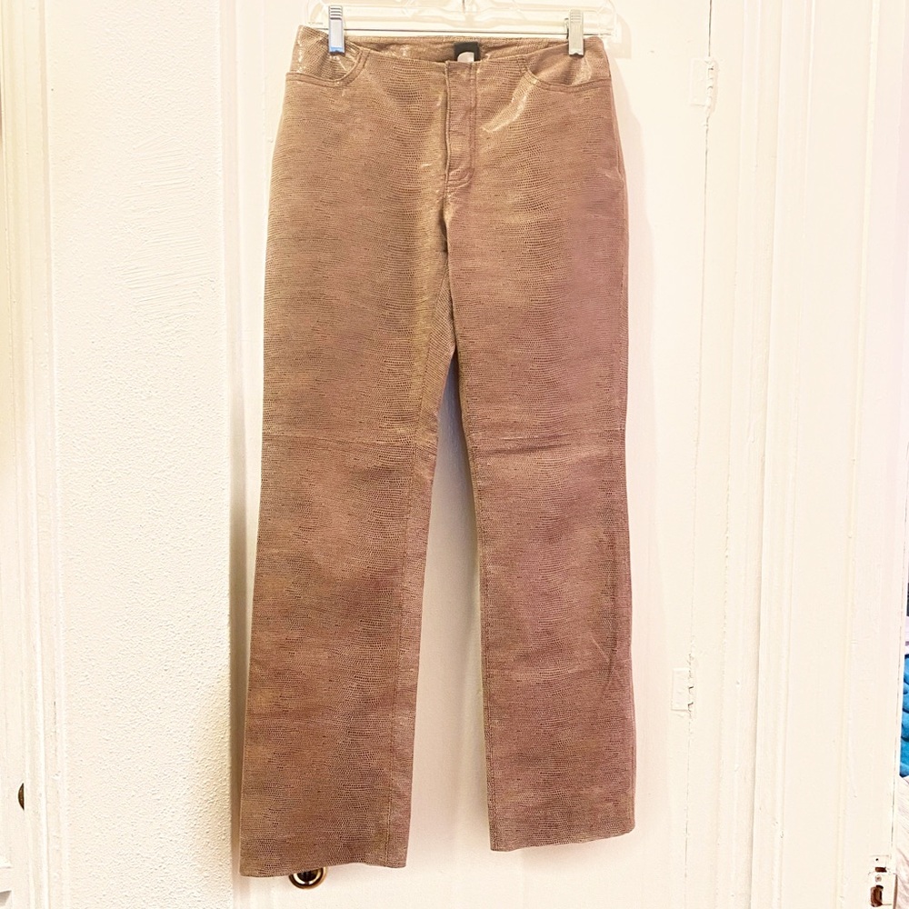 Genuine leather pant subtle animal print sz 2 tan - Picture 3 of 8